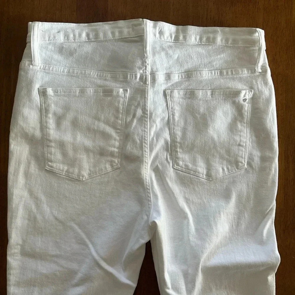 Madewell NWT 10" High-Rise Skinny Crop Jeans: Button-Front Edition - Picture 11 of 16